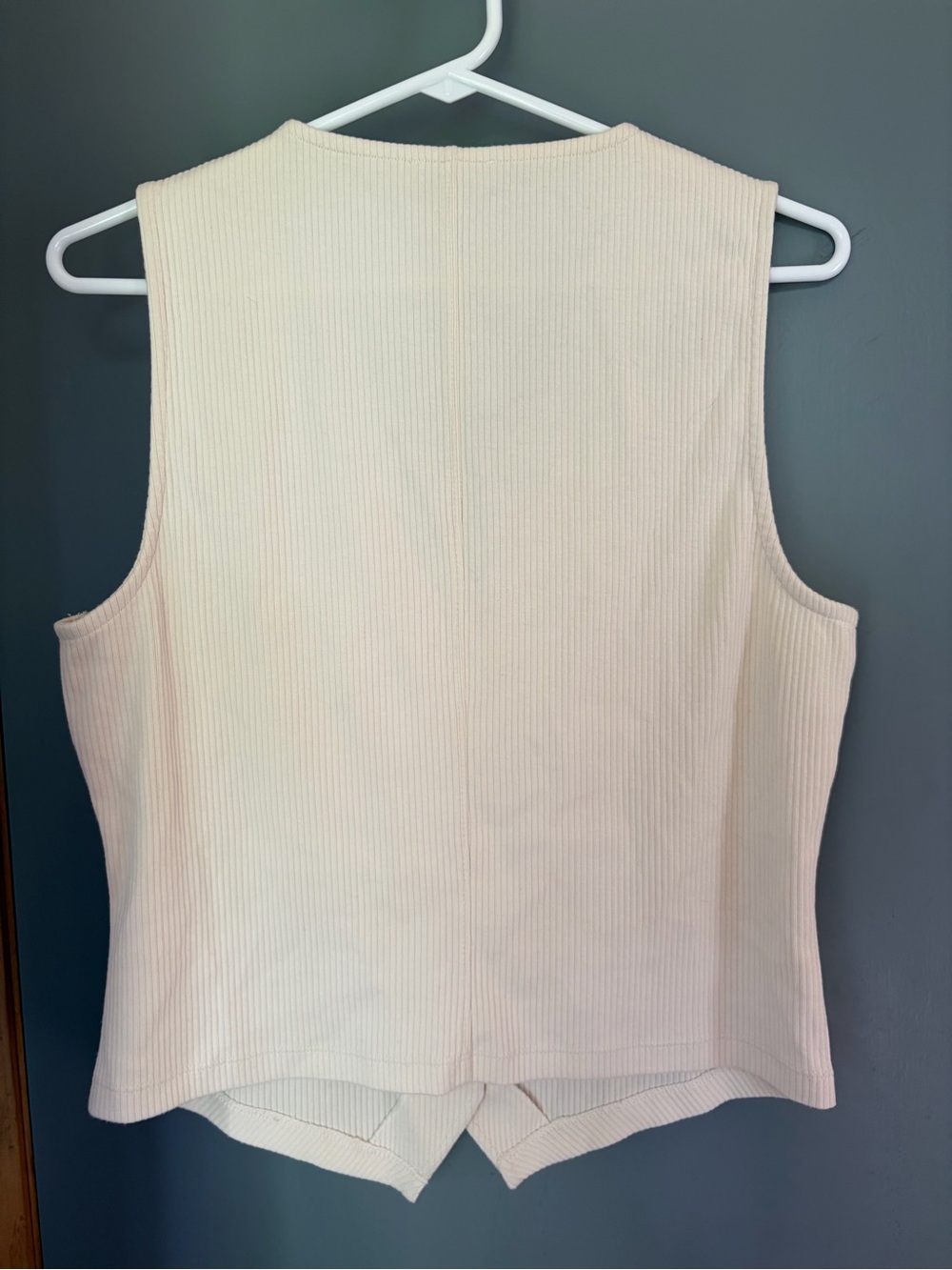 Madewell Cream Ribbed Button-Front V-Neck Tank - Picture 2 of 3